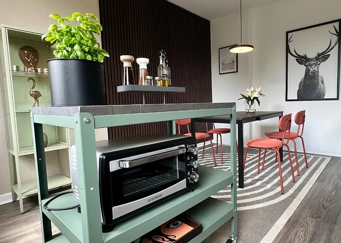 Bostel 2- Modernes Studio In Duisburg Meiderich, 4,7 Km Hbf, U-Bahn 250M, Flughafen Duesseldorf 28 Km, Landschaftspark 2,9 Km, 5 Gehminuten Von Herzklinik Entfernt