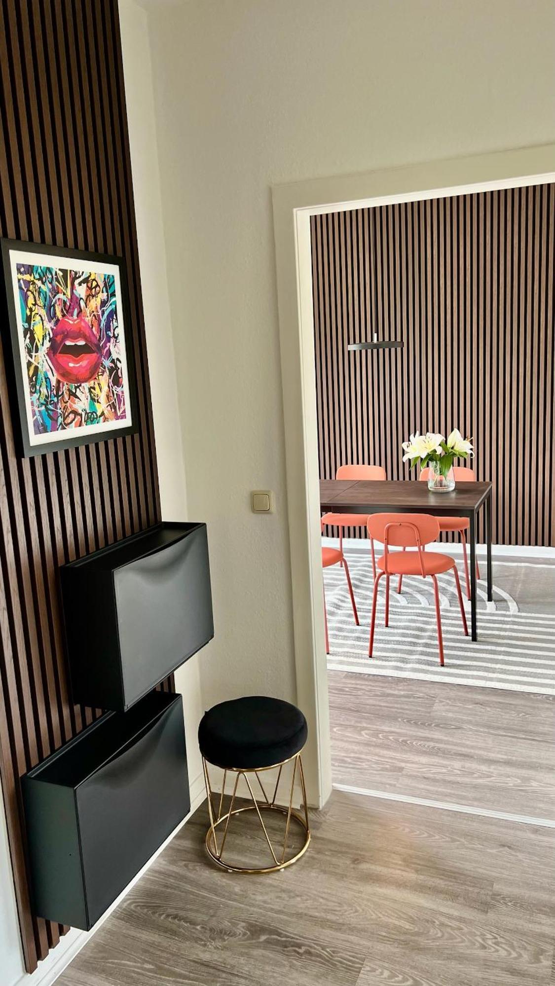 Apartment Bostel 2- Modernes In Meiderich, 4,7 Km Hbf, U-bahn 250m, Flughafen Duesseldorf 28 Km, Landschaftspark 2,9 Km, 5 Gehminuten Von Herzklinik Entfernt